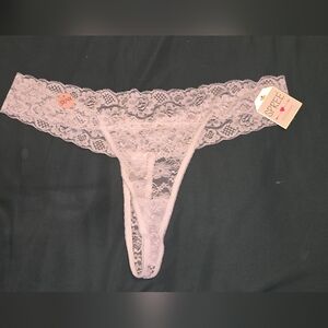 Women's Lace Thong - White 3x/4x